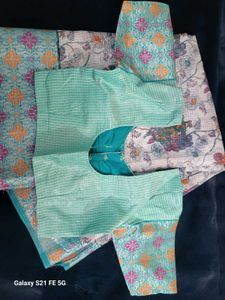 Elegant Floral Print saree