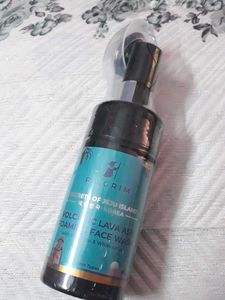 Pilgrim Korean Volcanic Lava Ash Foaming Face Wash
