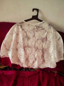 Elegant White Lace Capelet