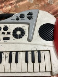 piano and flying disk