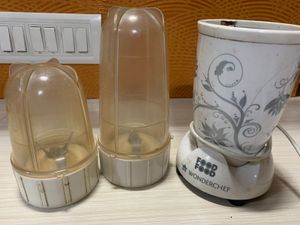 Wonderchef mixer grinder with 2 jars