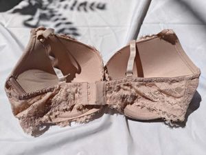 Elegant Lace Push-Up Bra