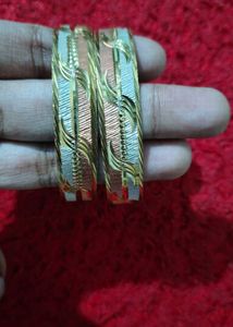 Set of Elegant Tricolor Bangles