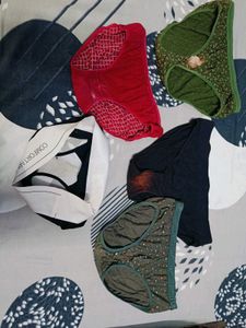 Customised Panties with prof available- Pack of 4