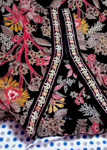 Beautiful Floral Print Kurta Set