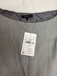 S and M sizes-Elegant Grey Peplum Top
