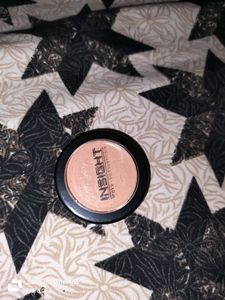 Insight Lip Liner + Swiss Beauty Concealer