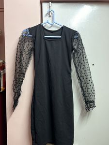 Chic Black Dress with Puff Sleeves