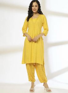 Avaasa mix n match women floral kurta with salwar