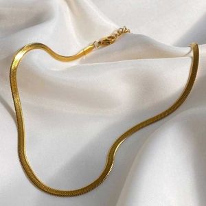 Gold Herringbone Set Freebie Too❤️
