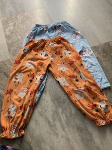 2 pyjamas
