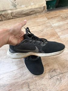 Nike Unisex Black Running Shoes