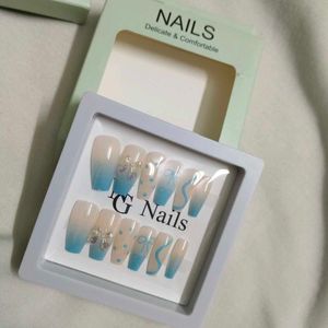 Press-On Nails - Blue Gradient Bow Design