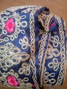 Embroidered lace