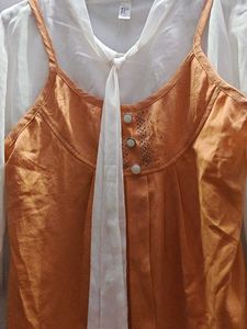 Offer Elegant peach color with white contrast