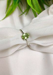 Elegant Oval Peridot Ring