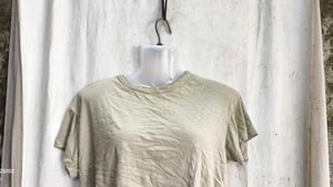 Beige Cropped T-Shirt