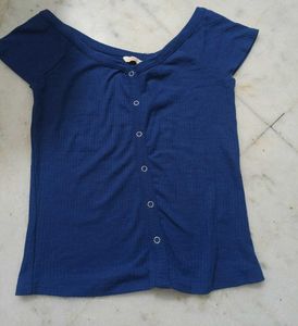 Chic Blue Ribbed Button-Up Top