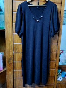 Item-KBG218/PRELOVED/IMPORTED/WOOLLEN PLUS SIZED TOP With Decorative Stoned Front V-neck