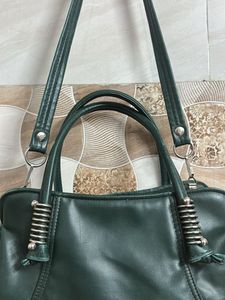 Stylish Green Leather Handbag