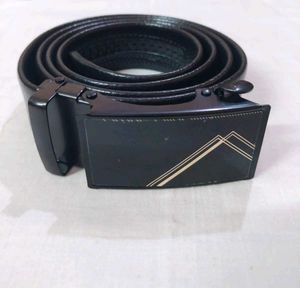 New Stylish Black Leather Belt