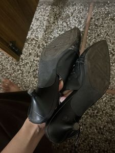 Elegant Black Slingback Heels