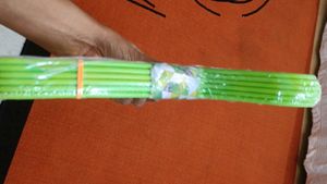 Hanger Set Of 6 Pcs White Is 180 &amp; Green I