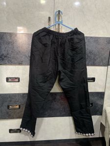Elegant Black pakastanib Kurta set with White