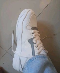 Stylish White &amp; Grey Lifestyle Sneakers