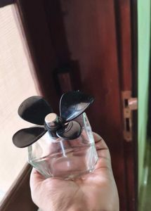 ✨ Empty Branded Perfume Bottles – Perfect for Reus