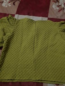 Combo Of Puffed Sleeve Top And Crop Tee