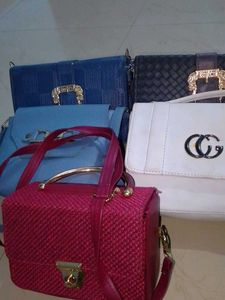 Chic Handbags Set buy 4 get 1 free🎊 offer