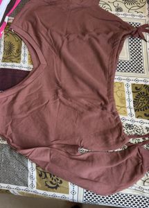 Soft V-Neck crop top
