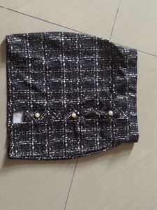 Chic Tweed Mini Skirt