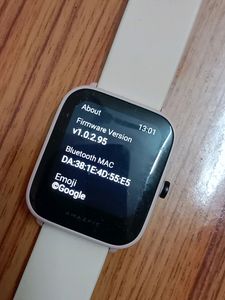 Stylish Beige Smartwatch - Fitness Tracker