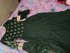 Elegant Green Embroidered Kurta Set