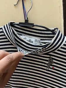 Black And White Color Top Of Bonjour