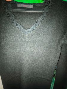 Chic Black V-Neck Top