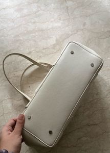 Chic Off-White Geometric Tote Bag