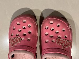 Unisex Beautiful Pink Clogs By Pine Kids Size 30