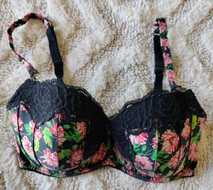 ✨Stella McCartney Lace Contour Balconette Bra