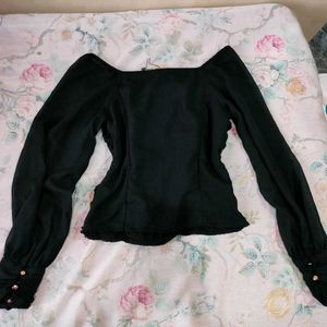 Chic Ruched Long Sleeve Top