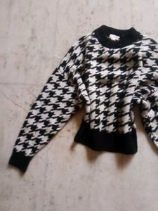 H&amp;M Houndstooth Knit Sweater ♥️