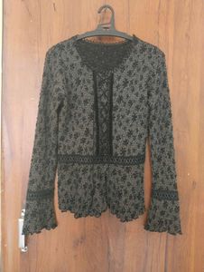 Stylish Black Floral Print Top body fitted gothic