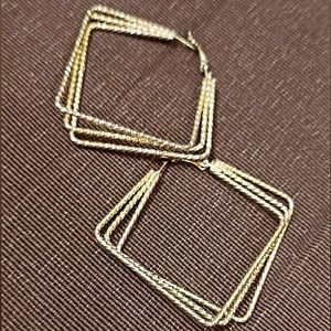 Square Ear Bali HOOP Earing