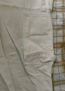 Cream Cargo Pants jeans