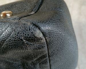 AUTHENTIC METROCITY BAG Chic Black Quilted Handbag
