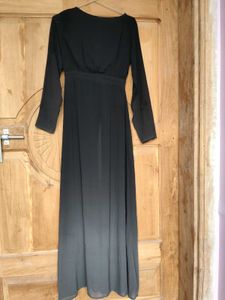 Elegant Black Maxi Dress