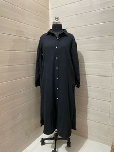Elegant Black Button-Down Midi Dress