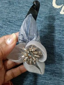 Elegant Beaded Flower Hair Clip